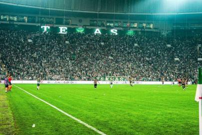 Bursaspor’un seyircisiz oynama cezası para cezasına çevrildi