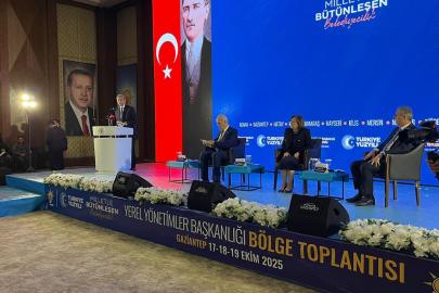 Büyükkılıç, AK Parti’nin Gaziantep’teki Yerel Yönetimler Değerlendirme Toplantısına katıldı