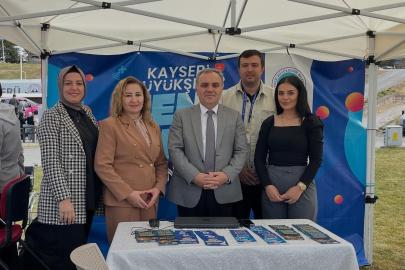 Büyükşehirden Spor Dostu Evim Kampüs Festivali’nde iletişim köprüsü