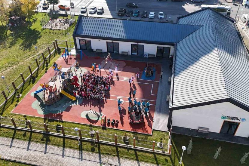 Büyükşehirin Çocuk Kütüphanesi’nde ‘Cumhuriyet Bayramı coşkusu