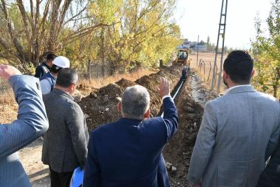 Büyükşehir’in Sarız’daki alt ve üst yapı yatırımları sürüyor