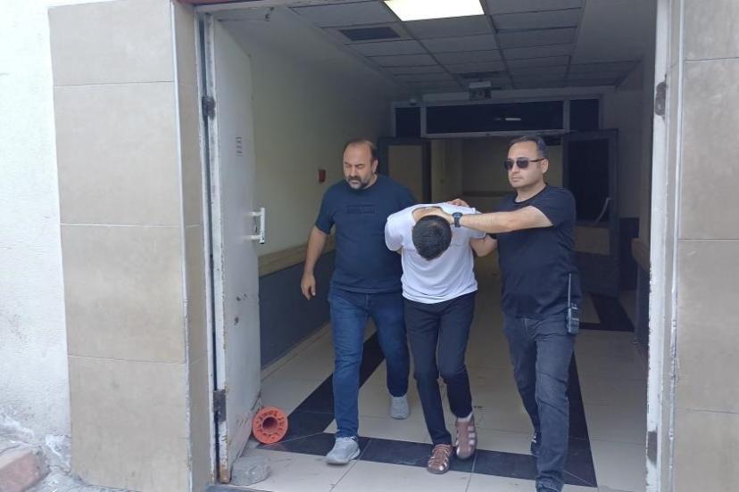 Camide boğazını kesip öldürdüğü adamın karısına "Şimdi git kocanın leşini topla" demiş