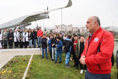 Canik’te Özdemir Bayraktar’a duygu dolu anma