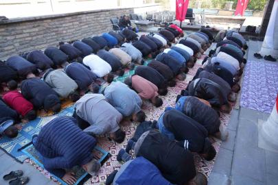 CHP döneminde yıkılan Murat Paşa Camisi 85 yıl sonra yeniden ibadete açıldı