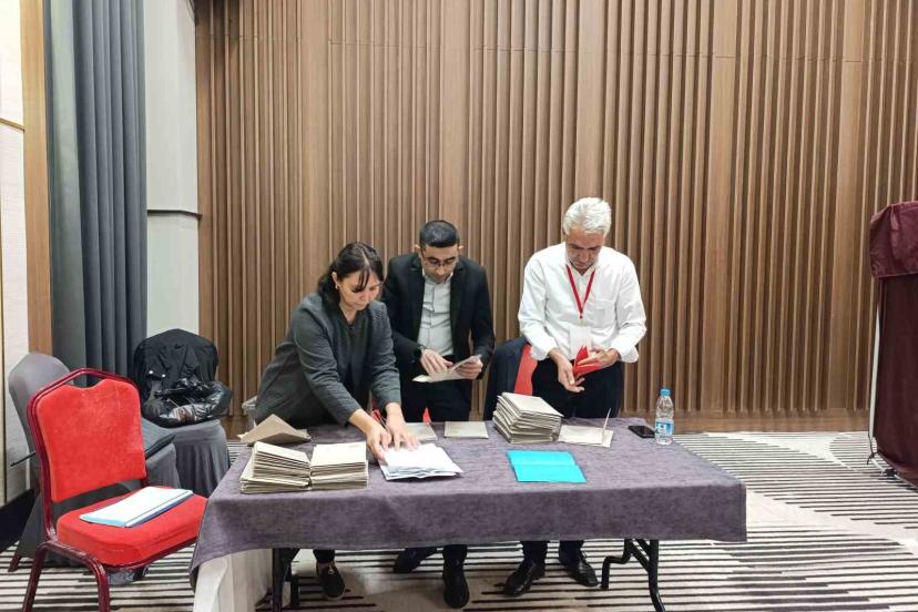 CHP’nin Afyonkarahisar İl Başkanı Hasan Karadeniz oldu