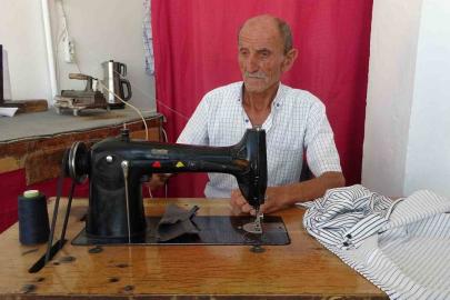 Çocuk yaşta eline aldığı iğne ipliği 60 yıldır bırakmadı