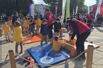 Çocuklar bu tır ile teknolojiden az da olsa uzaklaştılar