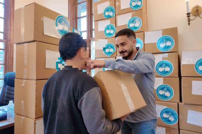 Çocuklar üşümesin kampanyasında 500 çocuk giydirildi