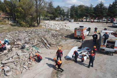 Çorum’da gerçeğini aratmayan yangın ve tahliye tatbikatı