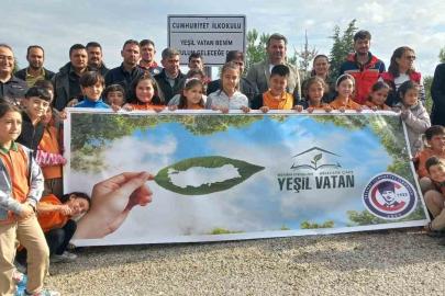Cumhuriyet İlkokulu’ndan ’Yeşil vatan’ mesajı