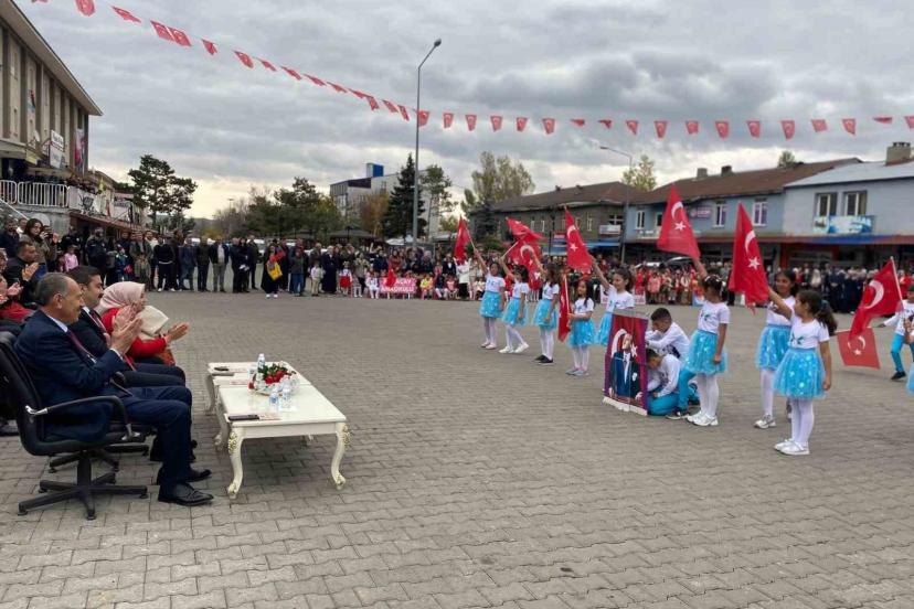 Cumhuriyetin 102. yılı Arpaçay’da coşkuyla kutlandı