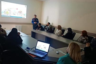 Demirözü’nde hastane personeline afet ve yangın eğitimi verildi