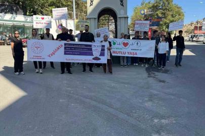 Dicle’de sağlıkçılardan Dünya Yaşlılar ve Yürüyüş Günü etkinliği