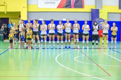 Didim Belediyespor Kadın Voleybol Takımı galibiyet serisini sürdürdü