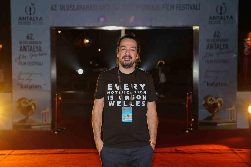 Dünyanın ilk yapay zeka belgeseli "post truth" Altın Portakal’da seyirciyle buluştu