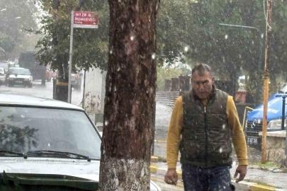 Edirne’de sağanak yağış etkili oldu