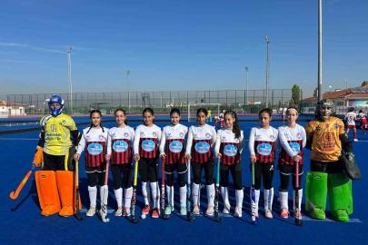 Ege Yıldızları Kadın Hokey Takımı Muğla’ya üçüncülükle döndü