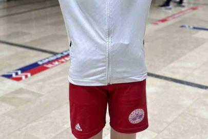 Elazığ Belediyespor boksörü Elif Naz, milli takım kampında