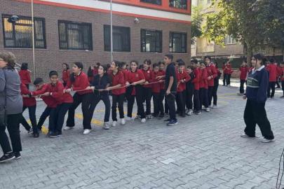 Elazığ’da öğrenciler geleneksel oyunlar ile eğleniyor