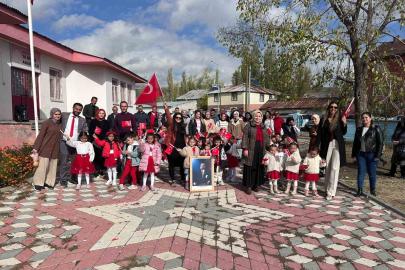 Eleşkirt’te Anaokulu Öğrencileri 29 Ekim’i coşkuyla kutlandı