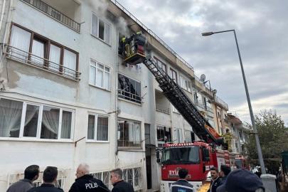 Erdek’te apartman dairesinde korkutan yangın