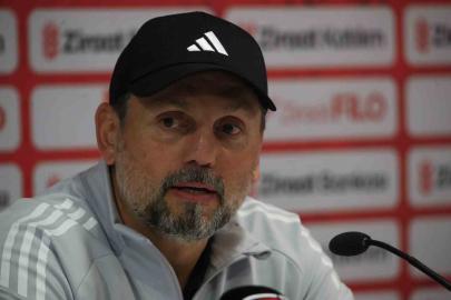 Erol Bulut: "Beni tanıyan iki kulvarda da en iyisini yapmaya çalışacağımı bilir"