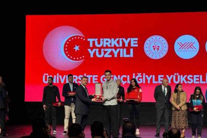 ERÜ’ye FISU’dan üç ödül birden