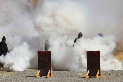 Erzincan polisi hedefi 12’den vuruyor