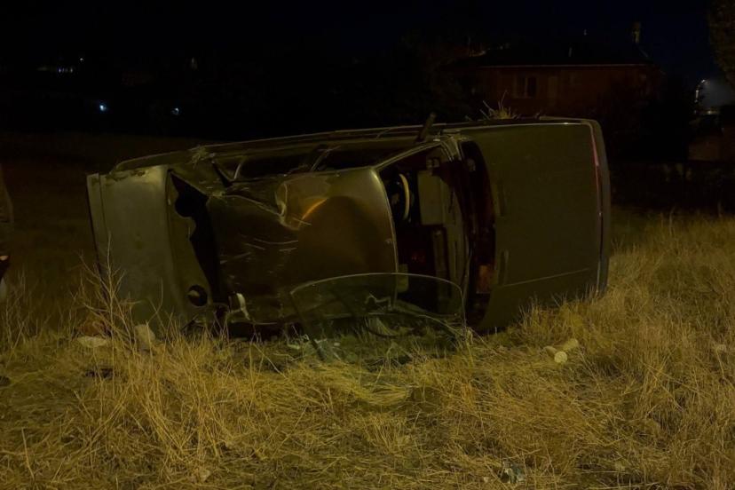 Erzincan’da takla atan otomobilin sürücüsü yaralandı