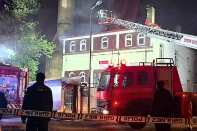 Erzurum’da Cami yangını korkuttu