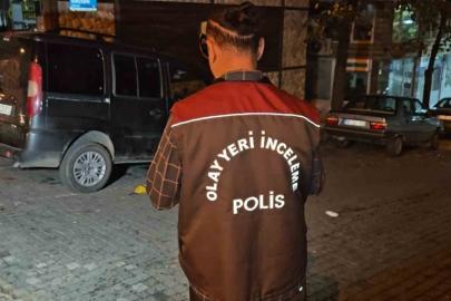 Eski eşini bıçakla yaraladı