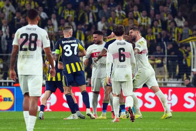 Fenerbahçe- Stuttgart maçında son düdük çaldı, ortalık karıştı
