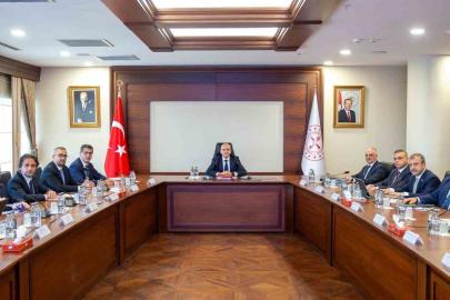 Finansal İstikrar Komitesi, Bakan Şimşek önderliğinde toplandı