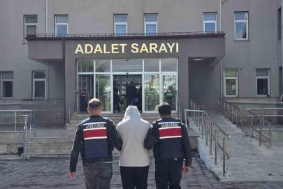 Firari FETÖ üyesi jandarmadan kaçamadı