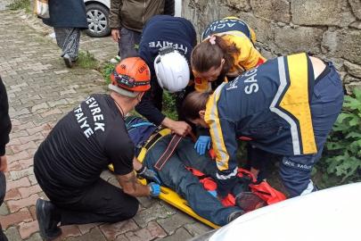 Freni boşalan otomobil adama çarptı