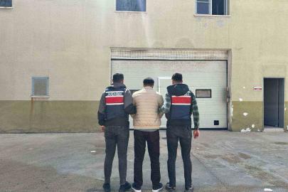 Gaziantep’te 14 yıl kesinleşmiş cezayla aranan uyuşturucu taciri yakalandı