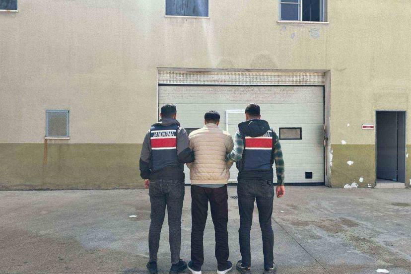 Gaziantep’te 14 yıl kesinleşmiş cezayla aranan uyuşturucu taciri yakalandı