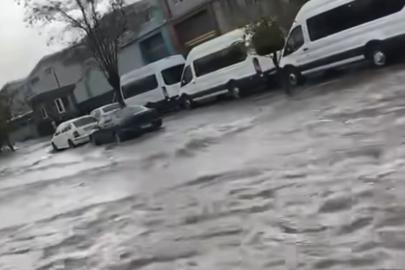 Gaziantep’te şiddetli sağanak hayatı olumsuz etkiledi