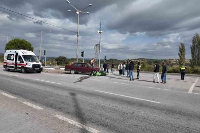 Gediz’de kırmızı ışık ihlali yaralamalı trafik kazasını sebep oldu