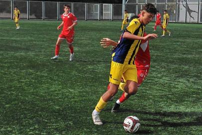 Gelişim Ligi U-16: Talas Belediyespor: 0 - Sivasspor: 4