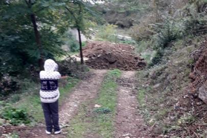 Giresun’da köy yolu arazi sahibi tarafından kapatıldı