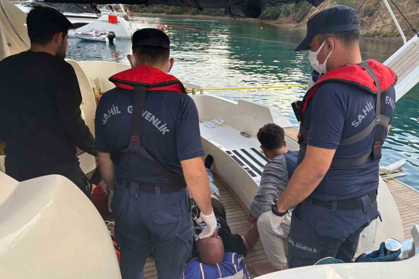 Göcek’te özel teknede rahatsızlanan vatandaş için tıbbi tahliye