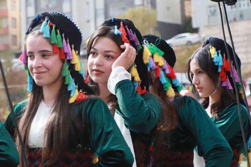 Hakkari’de Cumhuriyet Bayramı coşkusu