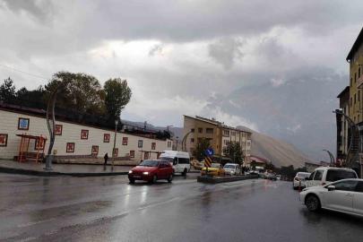 Hakkari’de yağmur yağışı