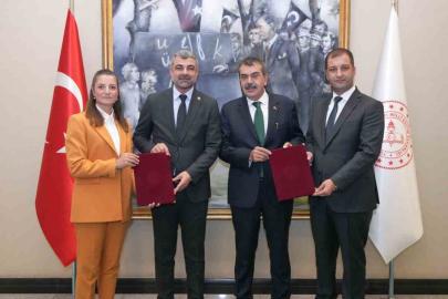 Hayırsever desteğiyle iki okul ve öğretmenevi inşa edilecek