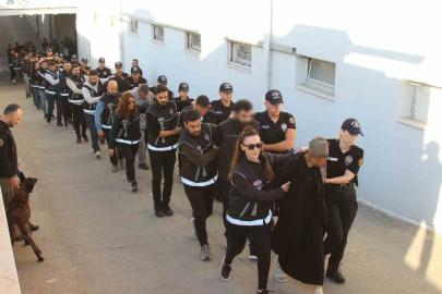 Helikopterlerin gözetiminde "Bayğaralar"çetesi adliyeye sevk edildi