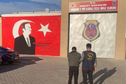 Hırsızlık suçundan aranan şahıs yakalandı