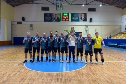 İl Sağlık Müdürlüğü Voleybol Takımı Aydın’da şampiyon oldu