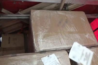 İlaçların arasından 8 kaçak göçmen çıktı