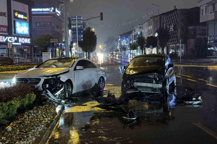 Işık ihlali kazayı beraberinde getirdi